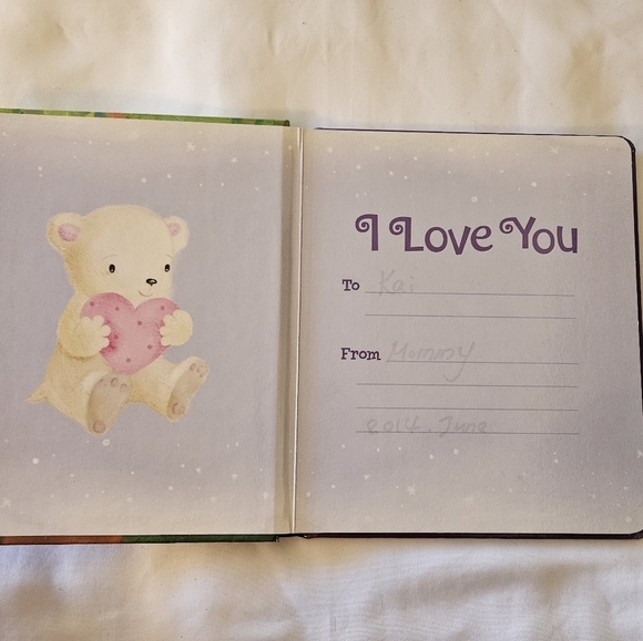 Pi Kids I Love You  Book A storybooks to Share Year 2012 Recommended 1-3 Years - Picture 4 of 17